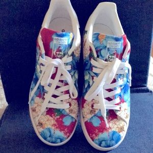 Adidas  Stan Smith ladies 8 1/2 floral sneakers